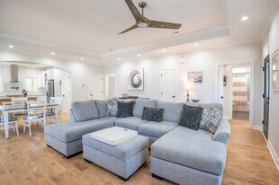 226 NE 46th St in Oak Island, NC - Building Photo