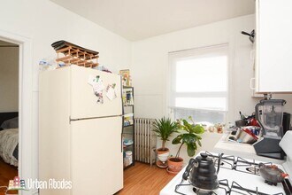 1933 W Crystal St, Unit A05K in Chicago, IL - Foto de edificio - Building Photo