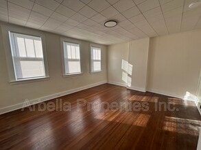 610 E Unaka Ave in Johnson City, TN - Building Photo - Building Photo