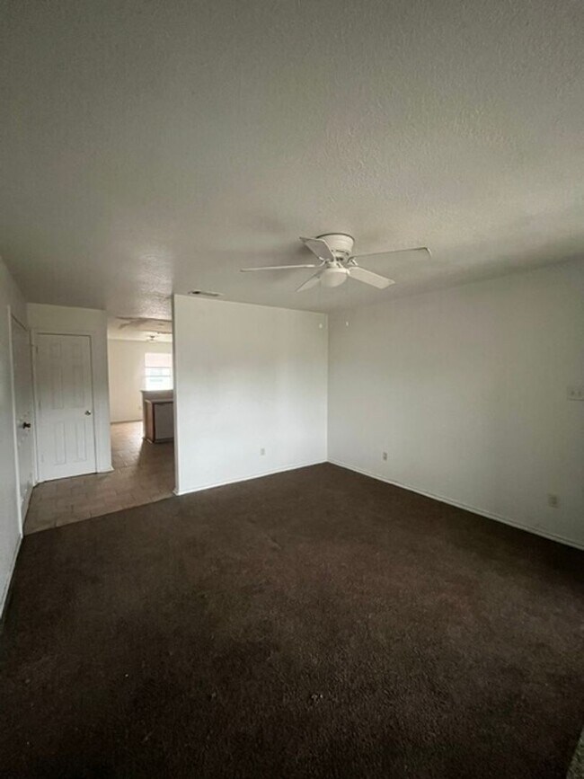 property at 3303 Toledo Dr