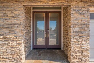1325 W Lobo Ave in Mesa, AZ - Building Photo - Building Photo