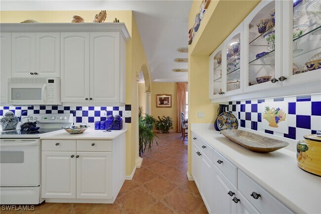 property at 10801 Crooked River Rd