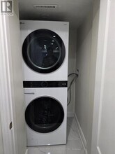 26 Openbay Gardens in Brampton, ON - Building Photo - Building Photo