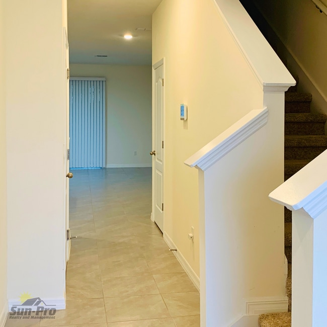 114 Reena Dr in Daytona Beach, FL - Foto de edificio - Building Photo