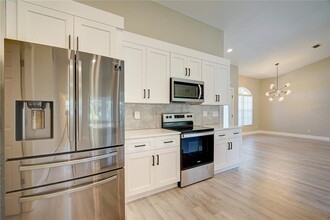 12117 Genoa St in North Port, FL - Building Photo - Building Photo