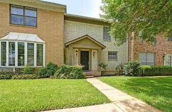 1859 Coronado Hills Dr in Austin, TX - Foto de edificio - Building Photo