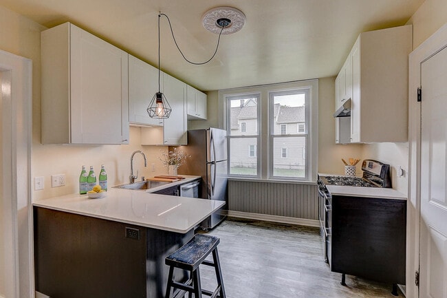 2221 N Booth St, Unit 2221 N Booth St