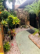 2400 SW 19th Ave-Unit -Villa 104 in Boynton Beach, FL - Building Photo - Building Photo