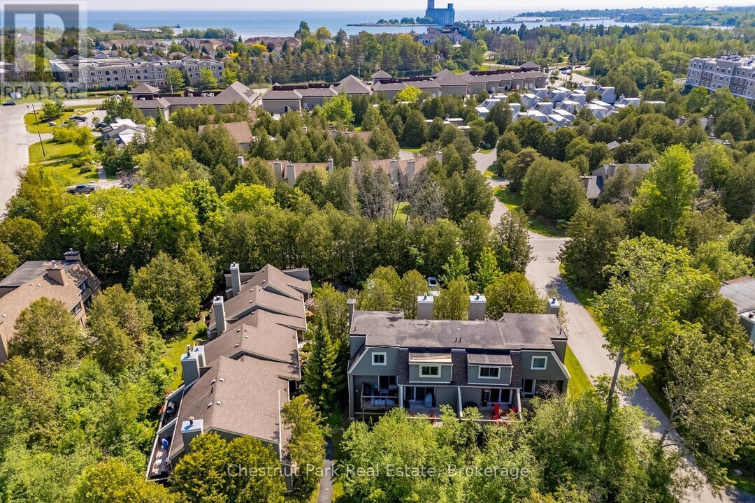 197 Escarpment Crescent in Collingwood, ON - Building Photo