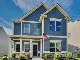 207 Stillwood Dr in Newnan, GA - Building Photo