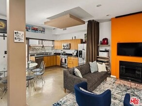 815 Hampton Dr in Los Angeles, CA - Building Photo - Building Photo