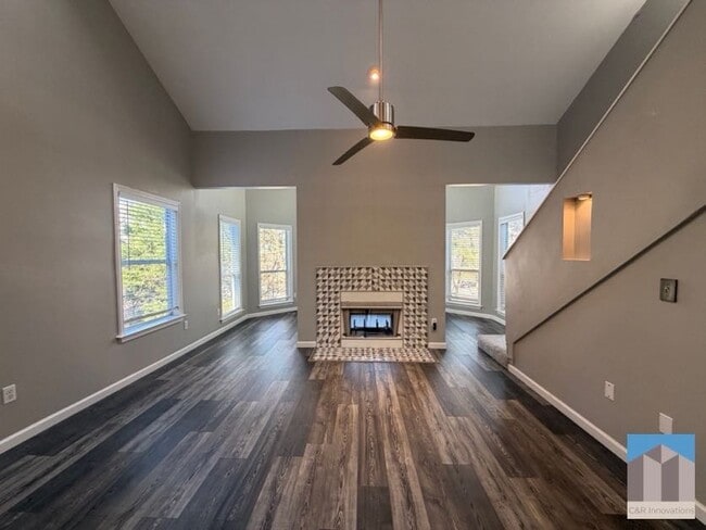 133 McGill Park Ave NE, Unit 133 in Atlanta, GA - Foto de edificio - Building Photo