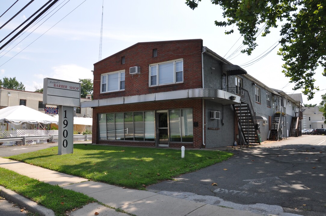 1900 Princeton Ave in Lawrenceville, NJ - Foto de edificio