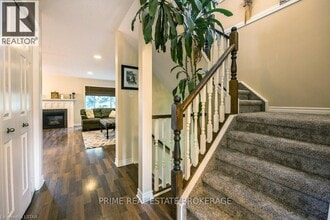 6 Peach Tree Blvd in St Thomas, ON - Building Photo - Building Photo