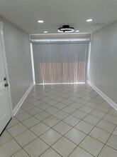 5224 100th Way N in St. Petersburg, FL - Building Photo - Building Photo