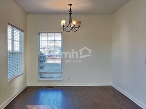 2805 River Bend Dr in Nashville, TN - Foto de edificio - Building Photo