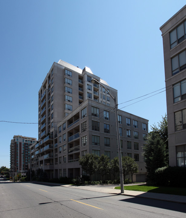 The Rio #2 in Toronto, ON - Building Photo