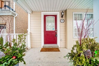15 Lilley Ave in Ajax, ON - Building Photo - Building Photo