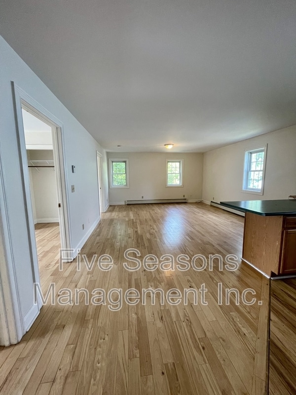property at 85 Manhattan Dr