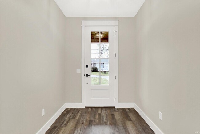 2110 S Smith Rd in Bloomington, IN - Foto de edificio - Building Photo