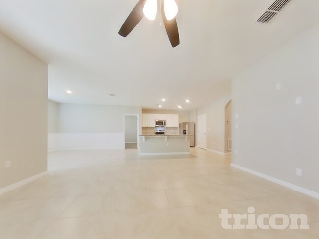 3744 Moonflower Ln in Mount Dora, FL - Building Photo - Building Photo