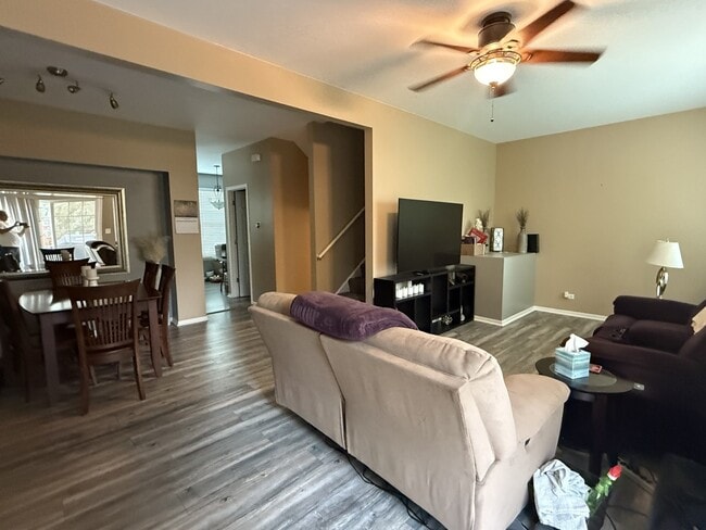 2340 Hudson Cir in Aurora, IL - Building Photo - Building Photo