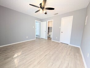 6108 37th St in Lubbock, TX - Building Photo - Building Photo