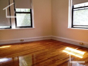 92 Maple St-Unit -5 in Malden, MA - Building Photo - Building Photo