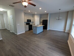 702 Pippin Dr in Nashville, TN - Building Photo - Building Photo
