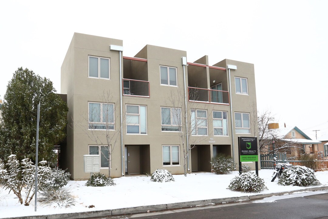 720 Roma Ave NW in Albuquerque, NM - Foto de edificio