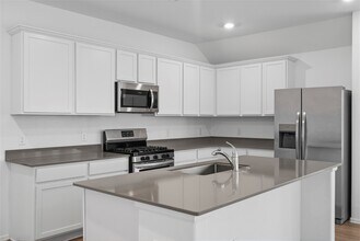 3705 Paloma Fls Ln in Rosenberg, TX - Building Photo - Building Photo