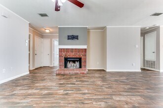 819 Ann Dr in Wylie, TX - Foto de edificio - Building Photo