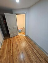 152 E Orange St in Jesup, GA - Building Photo