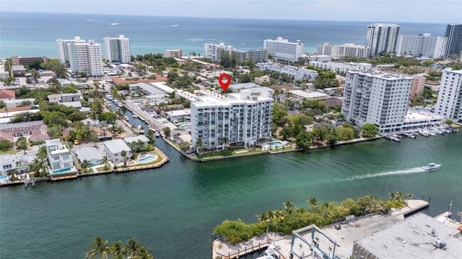 property at 1609 N Riverside Dr