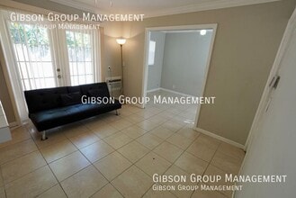 528 SW 5th Ave in Fort Lauderdale, FL - Building Photo - Building Photo
