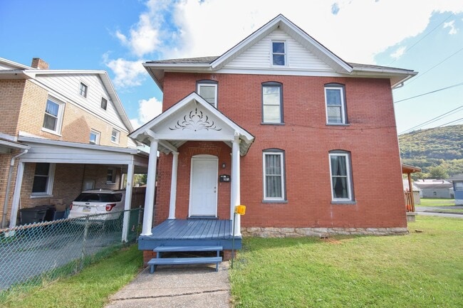 property at 20 S Chestnut St