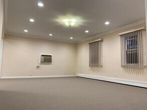 60 Stoner Ave in Great Neck, NY - Building Photo - Building Photo