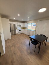 137 Edwin Dr in Vacaville, CA - Building Photo - Building Photo