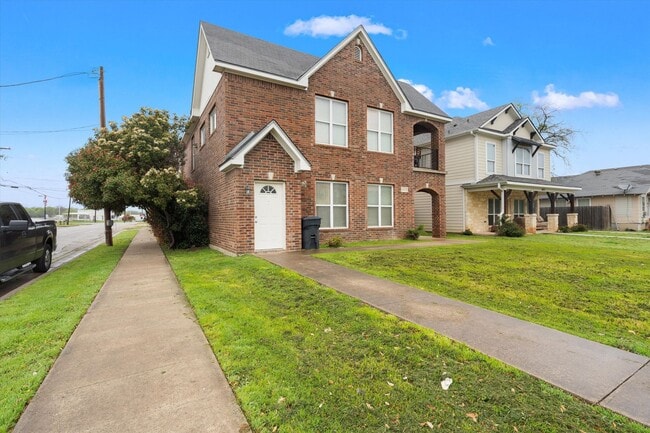 property at 1425 E James St