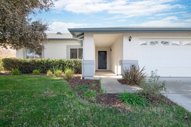 553 Foxen Ln in Los Alamos, CA - Building Photo - Building Photo