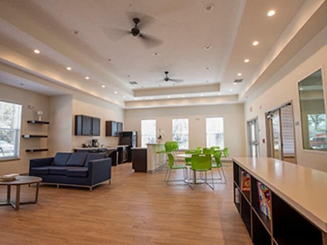 Village at Hyde Park in Jacksonville, FL - Building Photo - Building Photo