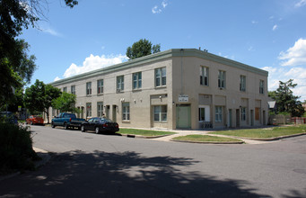 Fox Street Apartments in Denver, CO - Building Photo - Building Photo