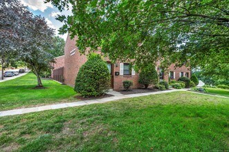33 Patterson St in Torrington, CT - Building Photo - Building Photo