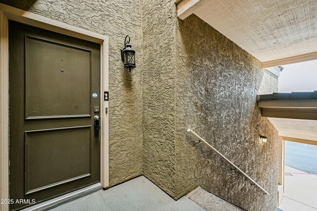2035 S Elm St in Tempe, AZ - Building Photo - Building Photo