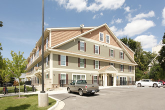 City Place Ann Arbor in Ann Arbor, MI - Foto de edificio - Building Photo