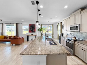 9714 Provencal Ave in Seffner, FL - Building Photo - Building Photo