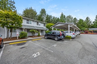 North Creek Townhomes in Everett, WA - Building Photo - Building Photo