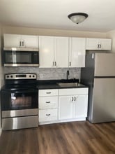 110 W Willow Dr in Roseland, IN - Foto de edificio - Building Photo