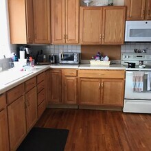 46 Jean St, Unit 46B Jean Street in Lambertville, NJ - Building Photo - Building Photo