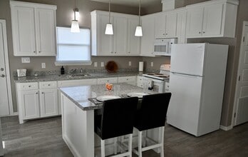 806 E Starr St, Unit A in Mercedes, TX - Building Photo - Building Photo